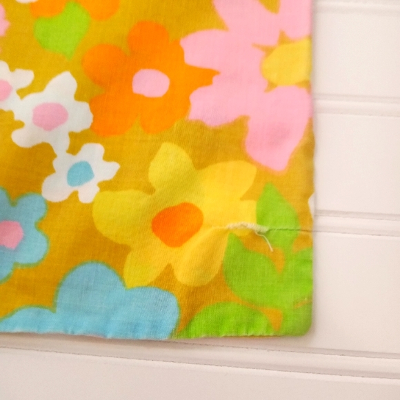 Retro Mod Flower Power Pillow Sham - Picture 2 of 6
